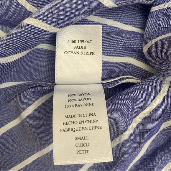 3/$50 NWOT Rails Open Shoulder Button Down Shirt - Picture 6 of 6